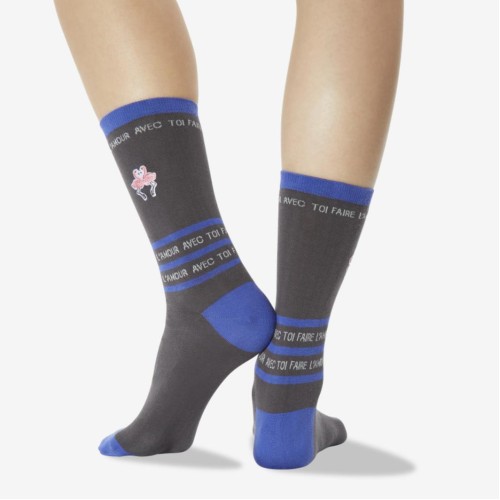 Hot Sox Women's Flamingo Embroidery Crew Socks 1 Pair, Dark Grey, Women's 4-10 Shoe Hot Sox Women's Flamingo Embroidery Crew Socks 1 Pair, Dark Grey, Women's 4-10 Shoe